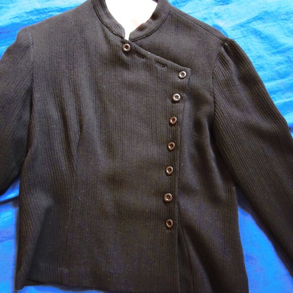 WOMEN'S BLACK TOP-BUTTONS ON THE SIDE-et VOUS-MEDIUM - Picture 4 of 12